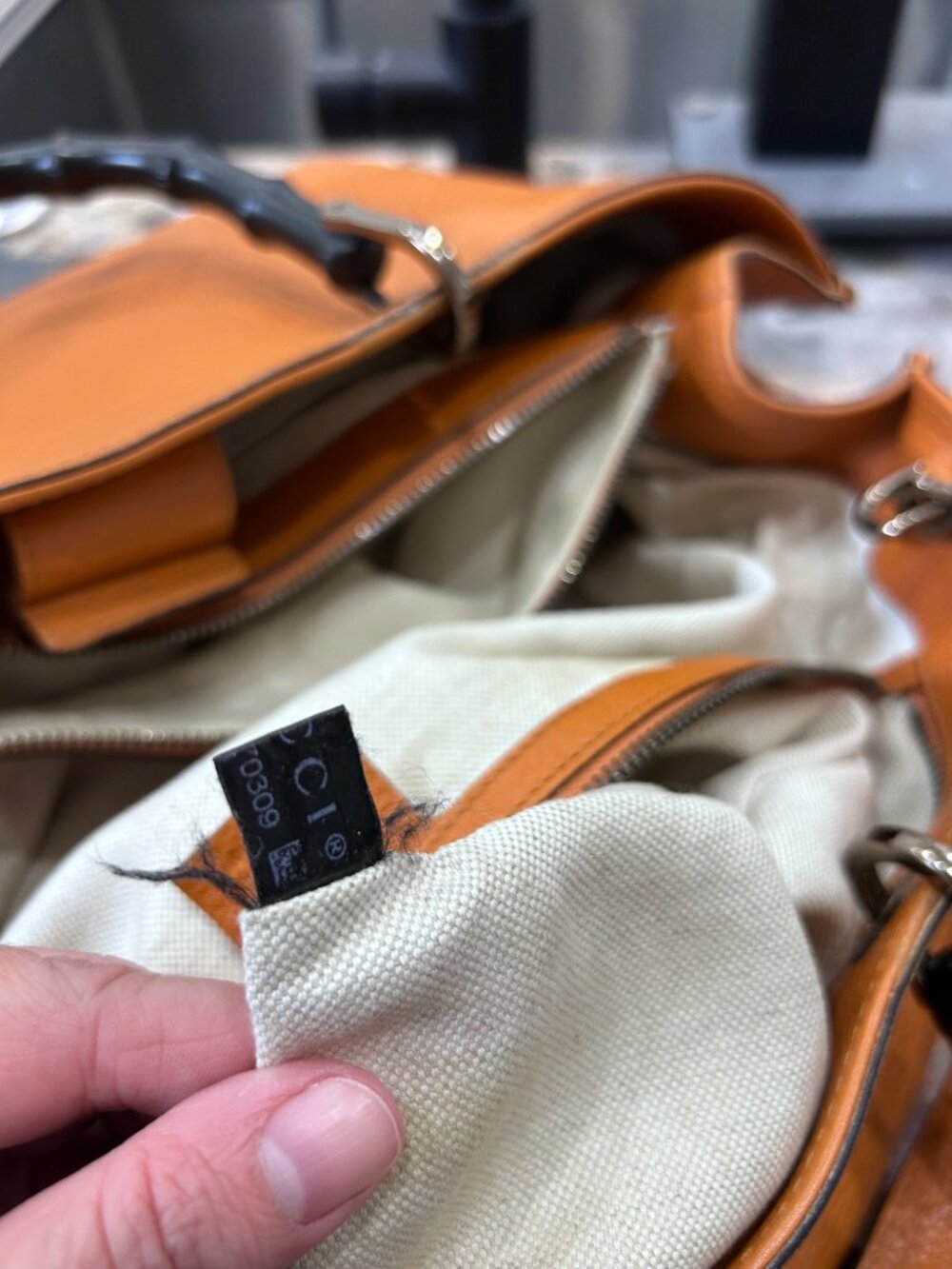 Gucci Handbag with Bamboo Handles & Shoulder Strap Orange Pebbled - Picture 3 of 16